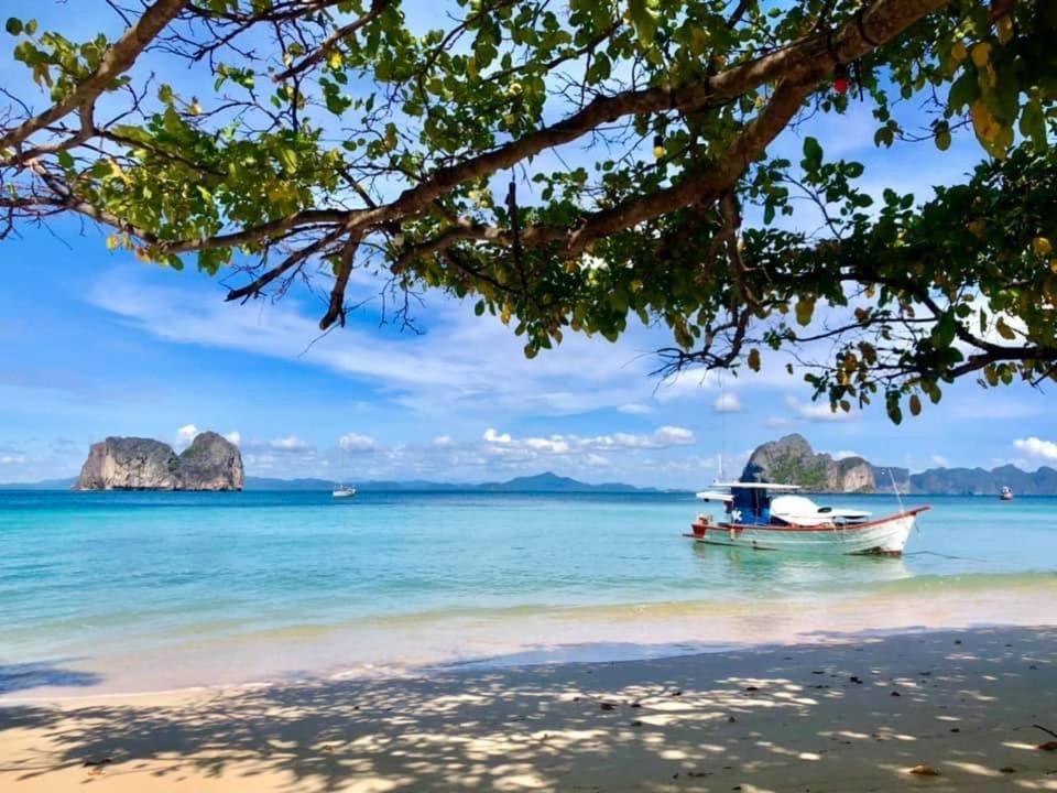 Koh Ngai Sea Open Resort Exterior photo