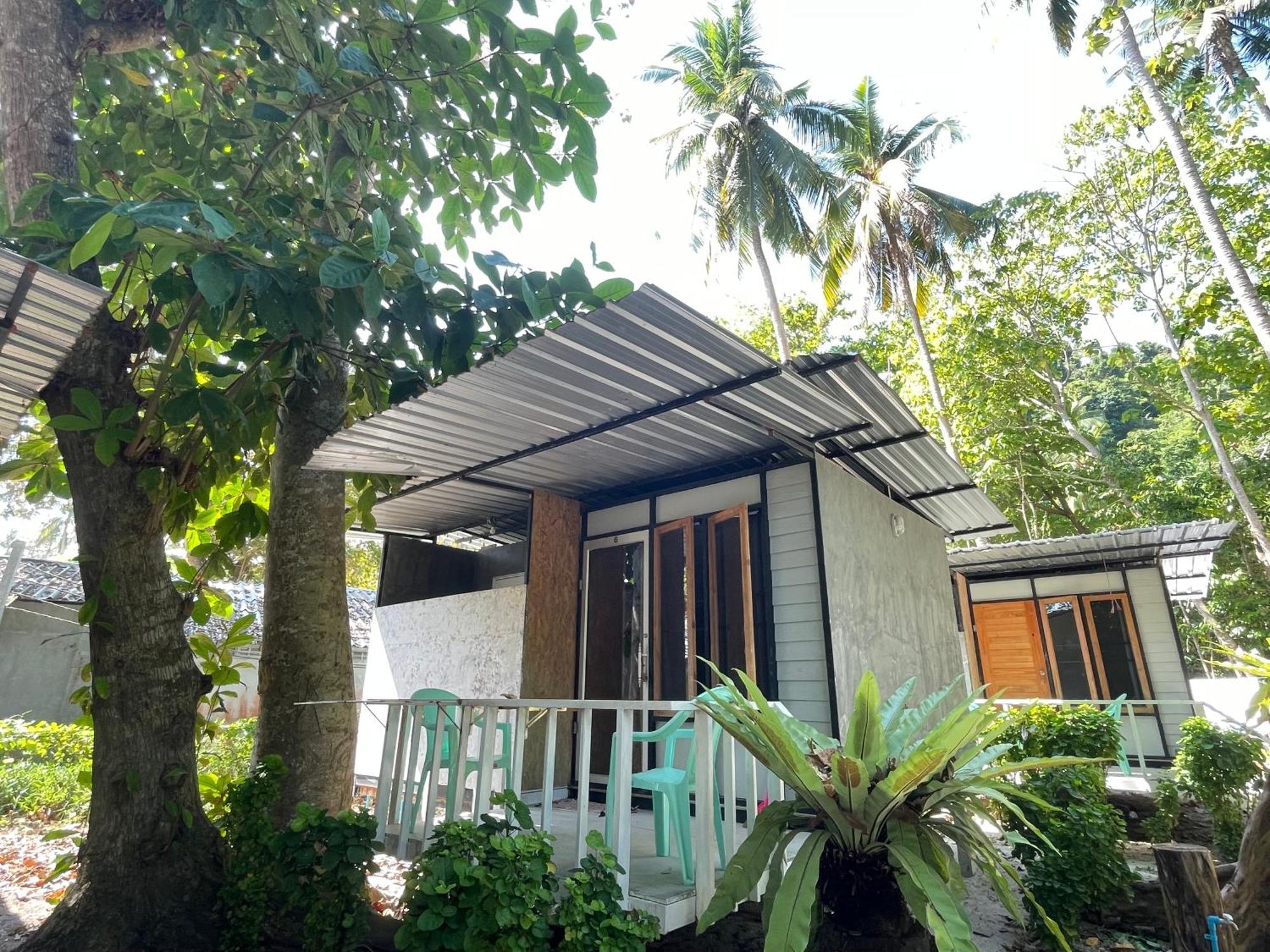Koh Ngai Sea Open Resort Exterior photo